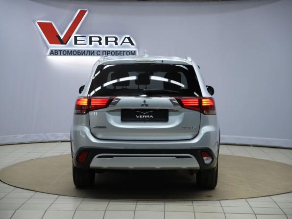 Mitsubishi Outlander III Рестайлинг 3 с пробегом 2019 года, цена 2 170 000 рублей, 149843 км, внедорожник, Автокод Объявления
