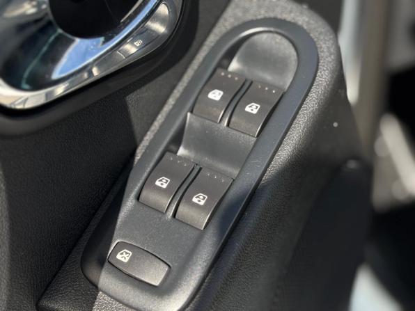 Nissan Terrano III (D10) с пробегом 2015 года, цена 1 080 000 рублей, 132475 км, внедорожник, Автокод Объявления