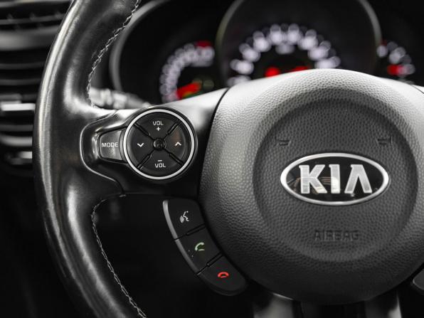 Kia Soul II Рестайлинг с пробегом 2018 года, цена 1 370 000 рублей, 146939 км, хэтчбек, Автокод Объявления