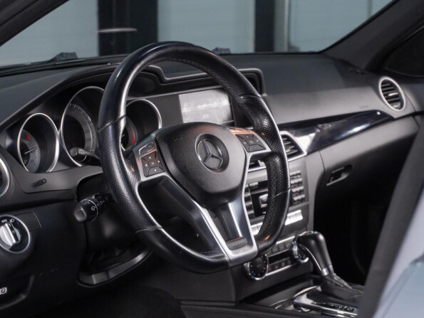 Mercedes-Benz C-Класс III (W204) Рестайлинг с пробегом 2011 года, цена 1 549 000 рублей, 177410 км, универсал, Автокод Объявления