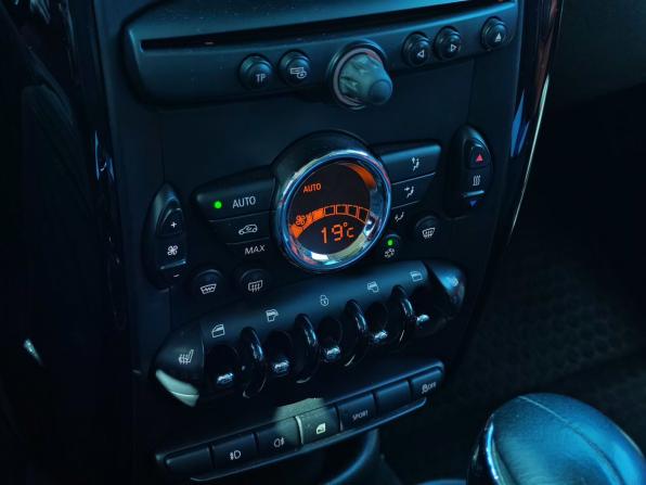 Mini Countryman I с пробегом 2011 года, цена 933 000 рублей, 115633 км, внедорожник, Автокод Объявления