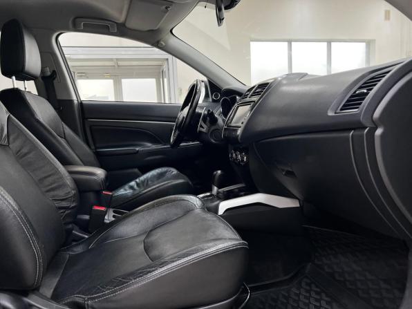 Mitsubishi ASX I с пробегом 2012 года, цена 1 315 000 рублей, 208389 км, внедорожник, Автокод Объявления