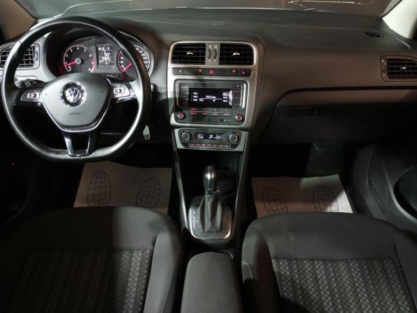 Volkswagen Polo V Рестайлинг с пробегом 2019 года, цена 1 300 000 рублей, 139620 км, седан, Автокод Объявления