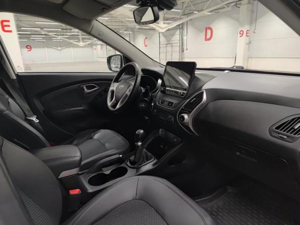 Hyundai ix35 I с пробегом 2012 года, цена 1 060 000 рублей, 196748 км, внедорожник, Автокод Объявления