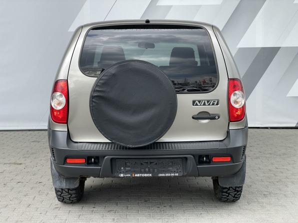 Chevrolet Niva I Рестайлинг с пробегом 2019 года, цена 743 000 рублей, 142843 км, внедорожник, Автокод Объявления