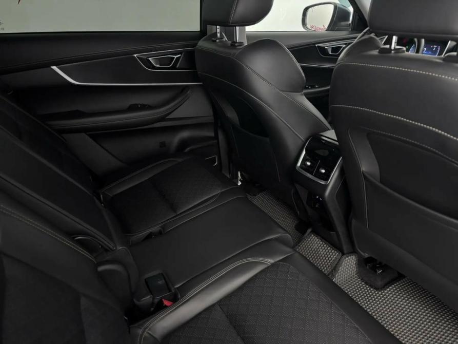 Chery Tiggo 8 I Псков  - изображение 13