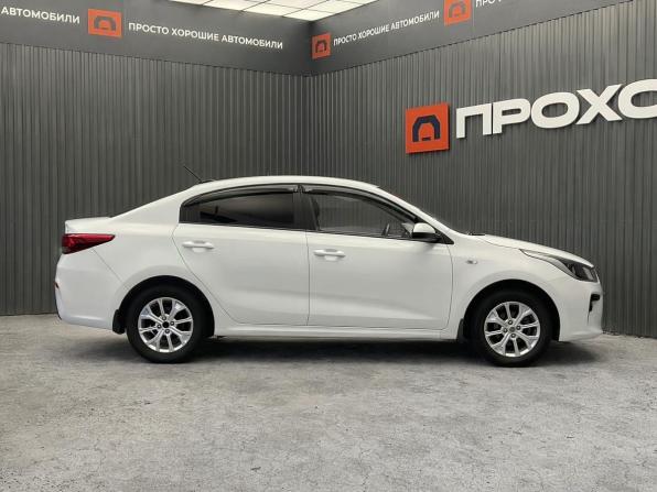 Kia Rio IV с пробегом 2018 года, цена 1 300 000 рублей, 115066 км, седан, Автокод Объявления