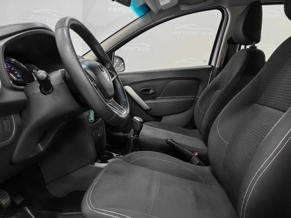Renault Logan II Рестайлинг с пробегом 2021 года, цена 650 000 рублей, 203000 км, седан, Автокод Объявления