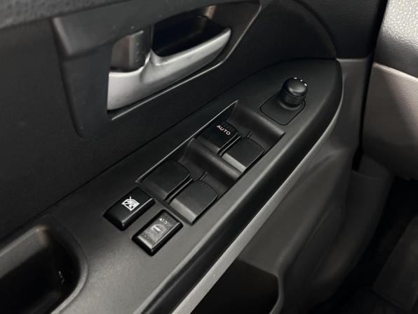 Suzuki SX4 I (Classic) Рестайлинг с пробегом 2013 года, цена 894 900 рублей, 137163 км, хэтчбек, Автокод Объявления