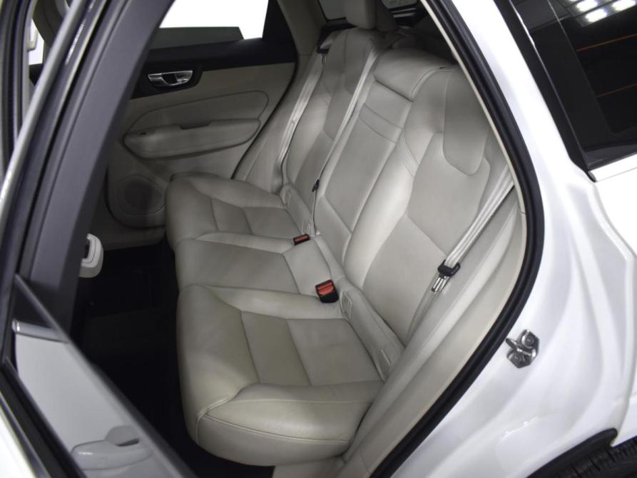 Volvo XC60 II Казань  - изображение 9