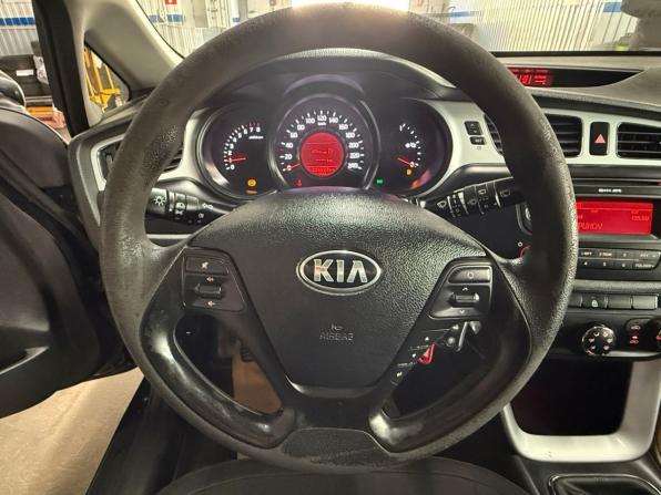 Kia Ceed II с пробегом 2012 года, цена 761 000 рублей, 286018 км, хэтчбек, Автокод Объявления