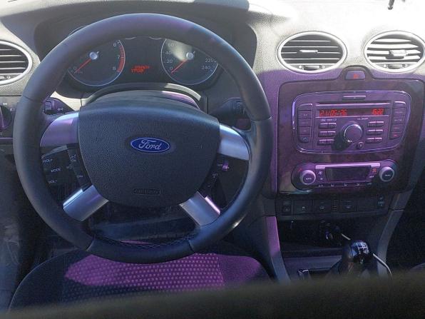 Ford Focus II с пробегом 2007 года, цена 500 000 рублей, 273121 км, седан, Автокод Объявления