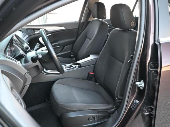 Opel Insignia I Рестайлинг с пробегом 2014 года, цена 994 000 рублей, 247857 км, универсал, Автокод Объявления