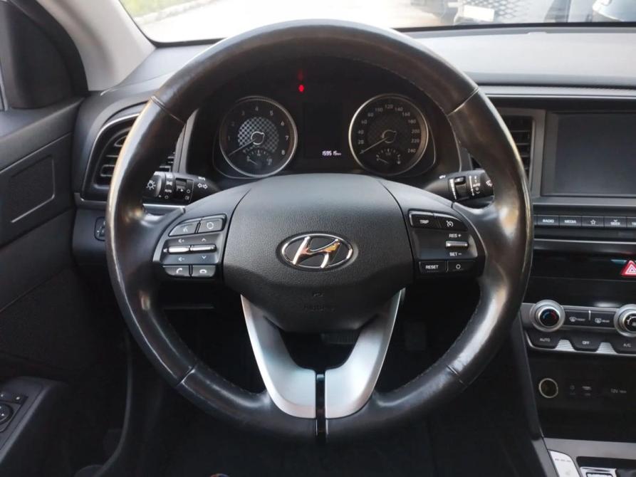 Hyundai Elantra VI (AD) Рестайлинг Екатеринбург  - изображение 16