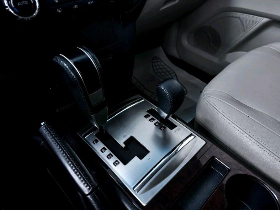 Mitsubishi Pajero IV Рестайлинг 2 Уфа  - изображение 14