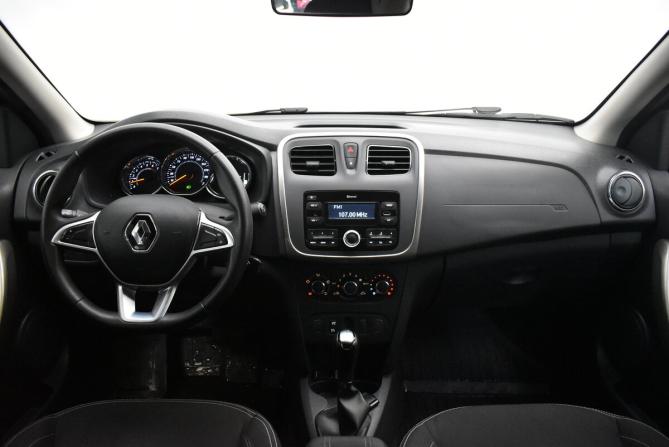 Renault Sandero II Рестайлинг с пробегом 2021 года, цена 1 375 000 рублей, 25374 км, хэтчбек, Автокод Объявления
