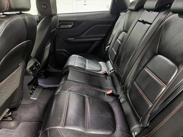 Jaguar F-Pace I с пробегом 2017 года, цена 2 650 000 рублей, 107596 км, внедорожник, Автокод Объявления