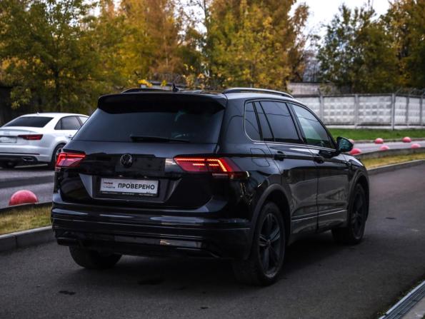 Volkswagen Tiguan II с пробегом 2018 года, цена 2 560 777 рублей, 138638 км, внедорожник, Автокод Объявления