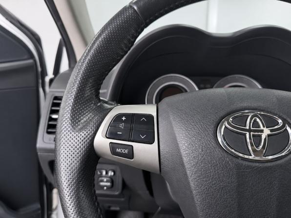 Toyota Corolla X (E140 E150) Рестайлинг с пробегом 2010 года, цена 1 249 000 рублей, 180000 км, седан, Автокод Объявления