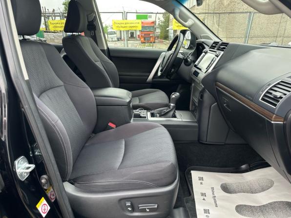 Toyota Land Cruiser Prado 150 Series Рестайлинг 2 с пробегом 2019 года, цена 5 449 000 рублей, 124827 км, внедорожник, Автокод Объявления