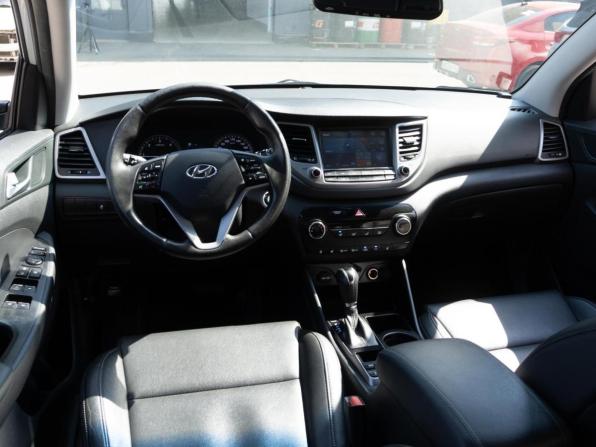 Hyundai Tucson III с пробегом 2016 года, цена 2 199 000 рублей, 121909 км, внедорожник, Автокод Объявления