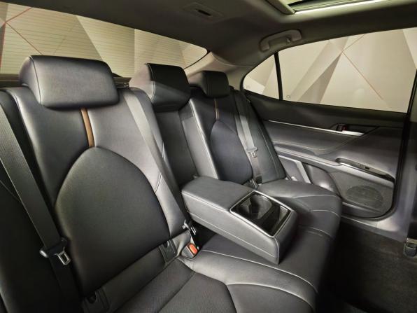 Toyota Camry VIII (XV70) Рестайлинг с пробегом 2022 года, цена 3 100 000 рублей, 64925 км, седан, Автокод Объявления