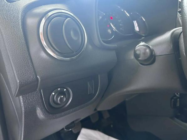 Renault Sandero II с пробегом 2016 года, цена 898 000 рублей, 108000 км, хэтчбек, Автокод Объявления
