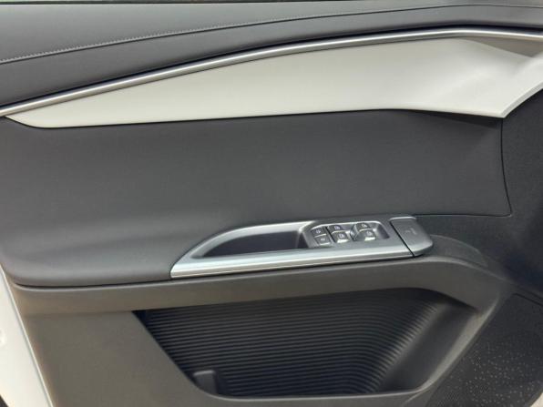 Omoda C5 II с пробегом 2026 года, цена 2 200 000 рублей, 25 км, внедорожник, Автокод Объявления