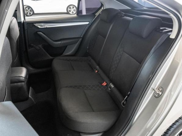 Skoda Octavia III (A7) Рестайлинг с пробегом 2018 года, цена 1 629 000 рублей, 114133 км, лифтбек, Автокод Объявления