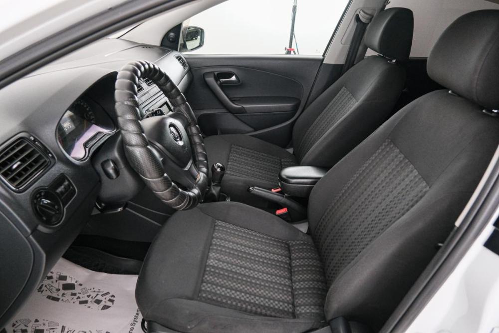 Volkswagen Polo V Рестайлинг Красноярск  - изображение 7