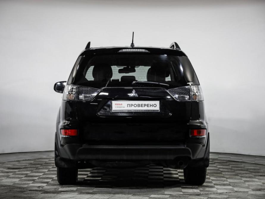 Mitsubishi Outlander II Рестайлинг Санкт-Петербург  - изображение 6