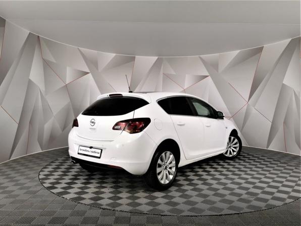 Opel Astra J с пробегом 2012 года, цена 495 000 рублей, 304856 км, хэтчбек, Автокод Объявления