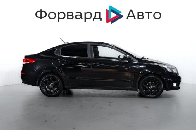 Kia Rio III Рестайлинг с пробегом 2017 года, цена 1 249 999 рублей, 103600 км, седан, Автокод Объявления