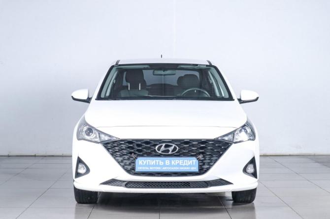 Hyundai Solaris II Рестайлинг с пробегом 2022 года, цена 1 699 000 рублей, 25208 км, седан, Автокод Объявления