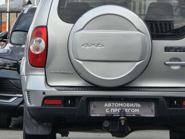 Chevrolet Niva I Рестайлинг с пробегом 2018 года, цена 715 000 рублей, 58205 км, внедорожник, Автокод Объявления