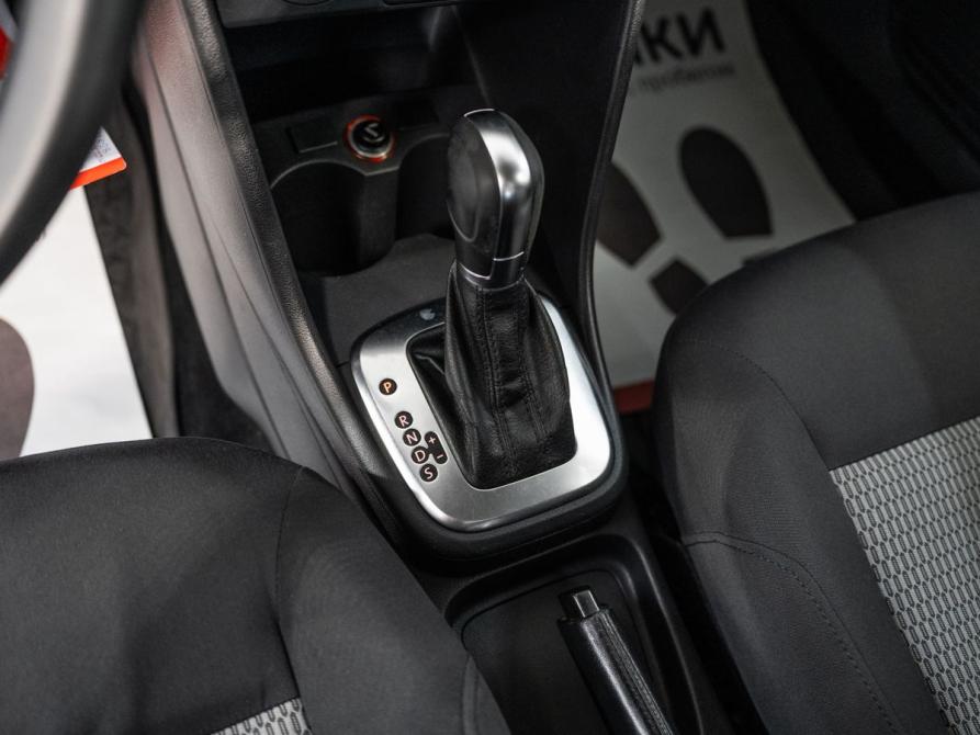 Volkswagen Polo V Иркутск  - изображение 12