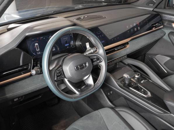 Geely Monjaro I с пробегом 2023 года, цена 3 389 400 рублей, 58268 км, внедорожник, Автокод Объявления