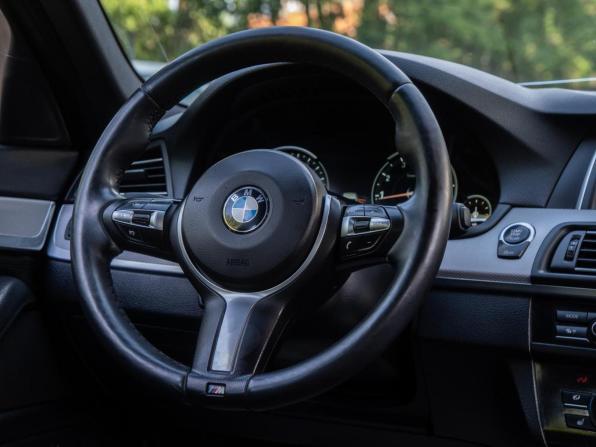 BMW 5 серии VI (F10/F11/F07) Рестайлинг с пробегом 2013 года, цена 2 490 000 рублей, 148088 км, седан, Автокод Объявления