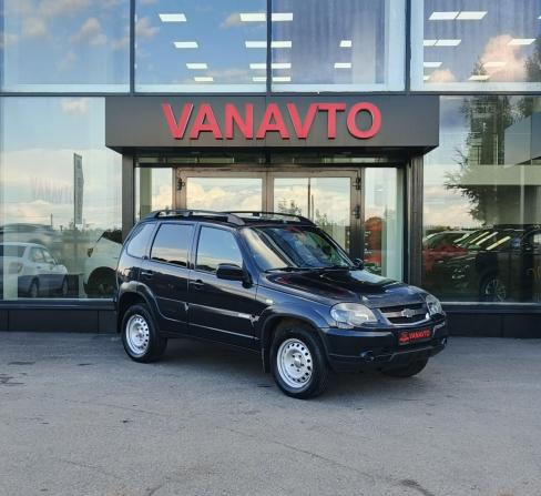 Chevrolet Niva I Рестайлинг с пробегом 2017 года, цена 640 000 рублей, 174340 км, внедорожник, Автокод Объявления