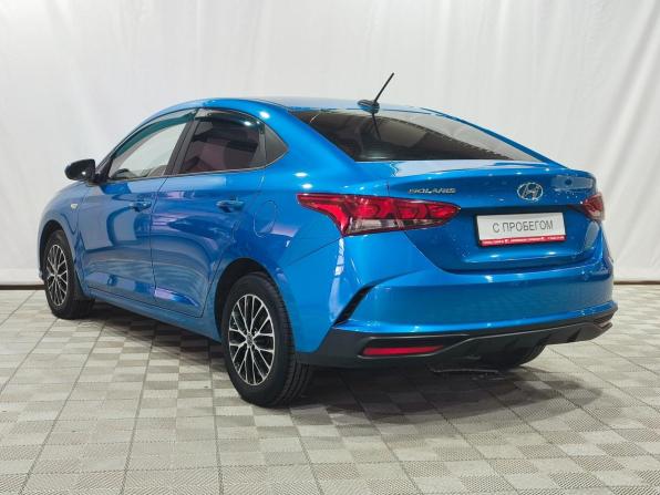 Hyundai Solaris II Рестайлинг с пробегом 2021 года, цена 1 680 000 рублей, 31600 км, седан, Автокод Объявления