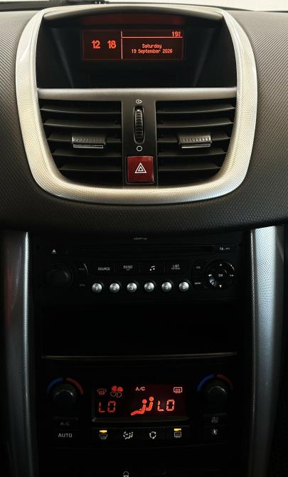 Peugeot 207 I Москва  - изображение 7