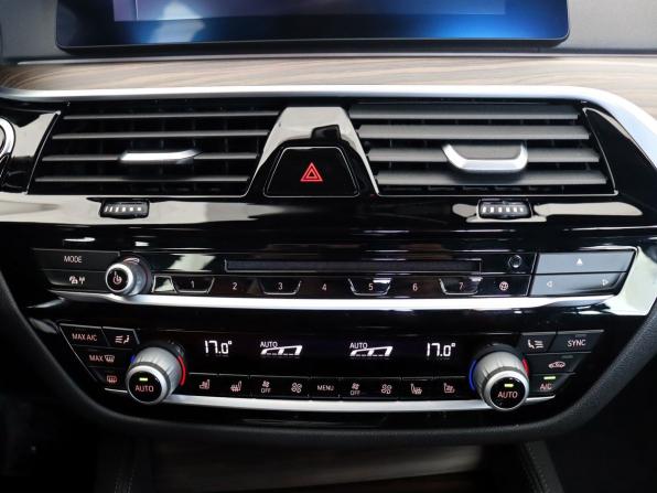BMW 5 серии VII (G30/G31/G38) с пробегом 2018 года, цена 4 950 000 рублей, 85043 км, седан, Автокод Объявления
