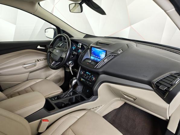 Ford Escape III Рестайлинг с пробегом 2018 года, цена 1 455 000 рублей, 121384 км, внедорожник, Автокод Объявления