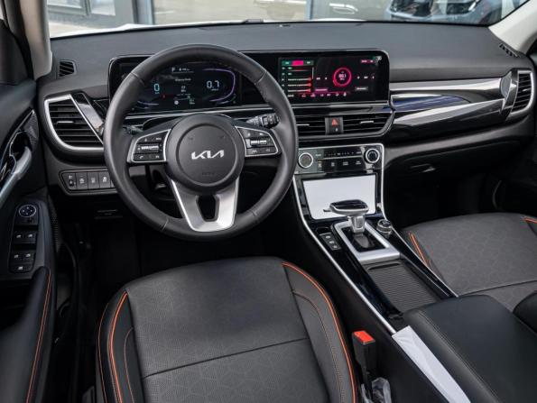 Kia Seltos I Рестайлинг с пробегом 2025 года, цена 2 820 000 рублей, 43 км, внедорожник, Автокод Объявления