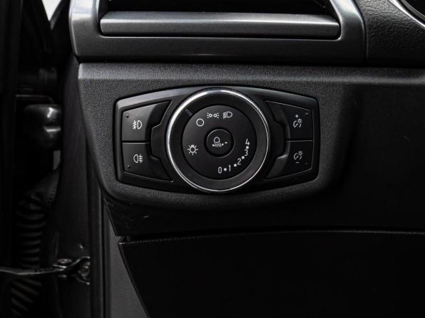 Ford Mondeo V с пробегом 2017 года, цена 1 350 000 рублей, 187843 км, седан, Автокод Объявления