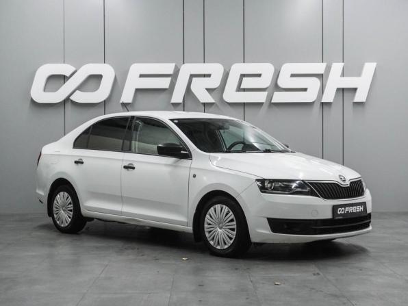 Skoda Rapid I с пробегом 2017 года, цена 899 000 рублей, 227920 км, лифтбек, Автокод Объявления