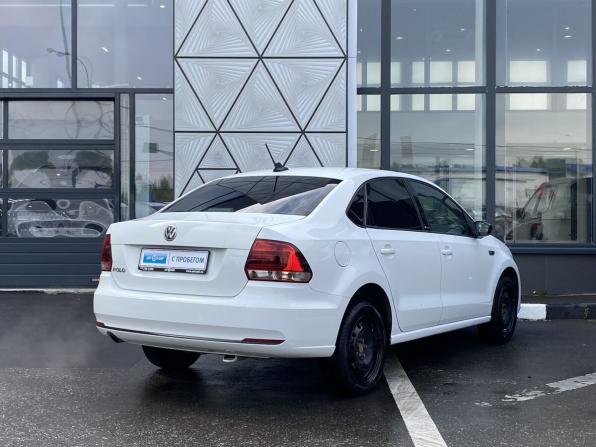 Volkswagen Polo V Рестайлинг с пробегом 2017 года, цена 1 019 000 рублей, 143944 км, седан, Автокод Объявления