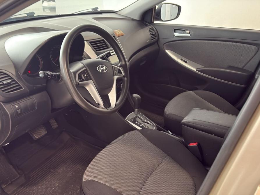 Hyundai Solaris I Омск  - изображение 9
