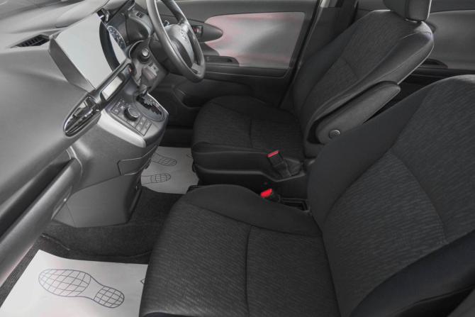 Toyota Wish II с пробегом 2009 года, цена 1 299 000 рублей, 115000 км, минивэн, Автокод Объявления