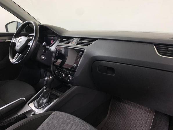 Skoda Octavia III (A7) Рестайлинг с пробегом 2019 года, цена 1 977 000 рублей, 105812 км, лифтбек, Автокод Объявления